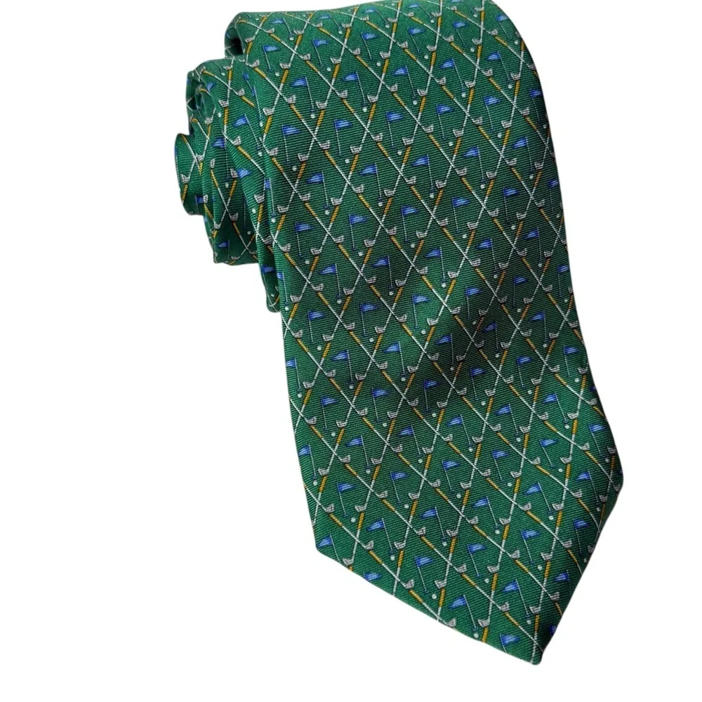 Brooks Brothers Country Club Silk Tie Green Golf Club Golf Flag Print Business